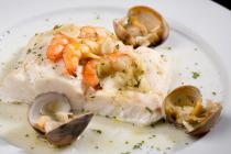 2e Merluza con Almejas y Langostinos