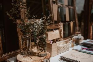 debb7ea9-ec36-4b31-a57a-ef072ef886b6